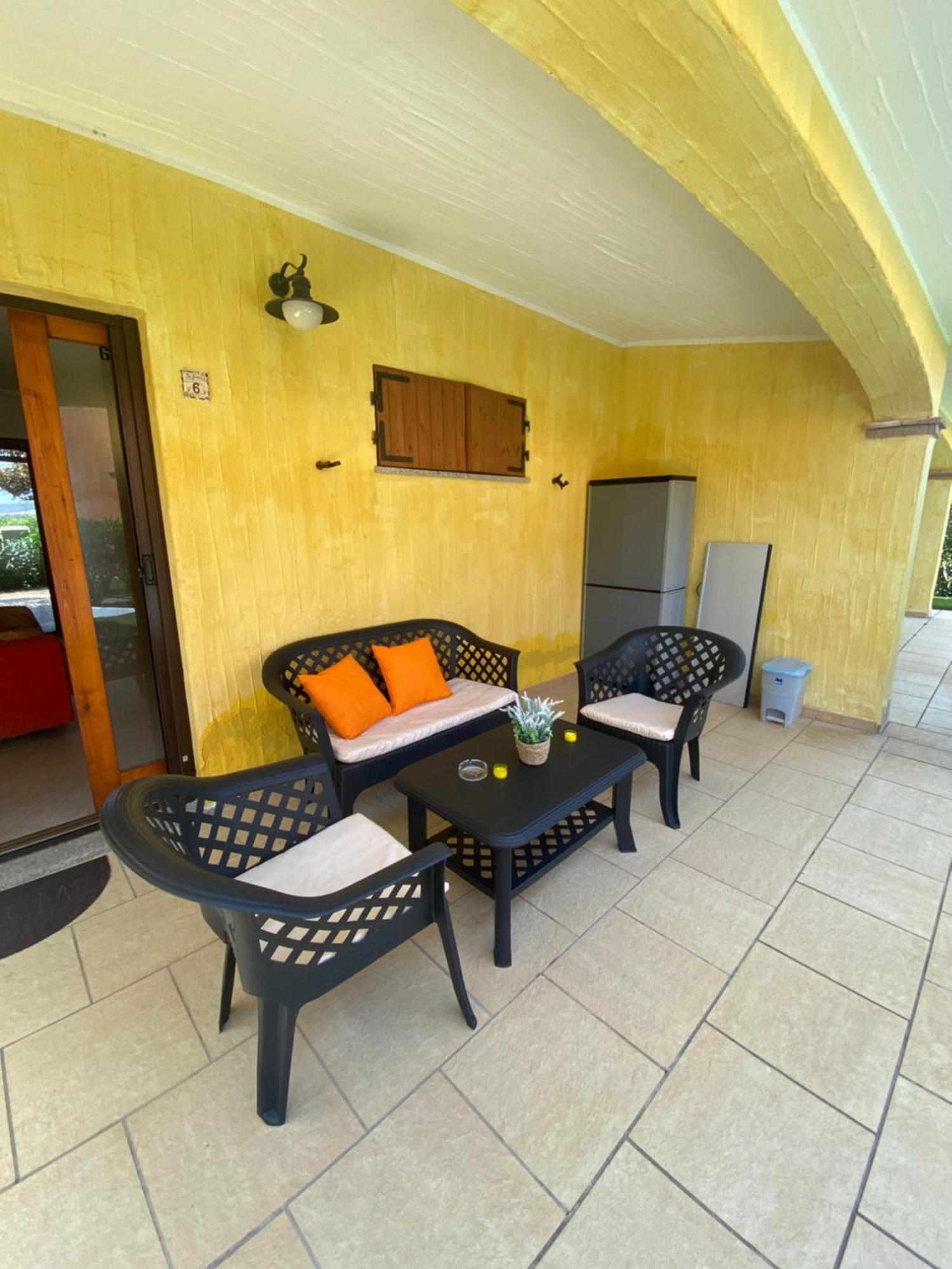 Villa Juniperus Porto Pino SantʼAnna Arresi Exterior foto